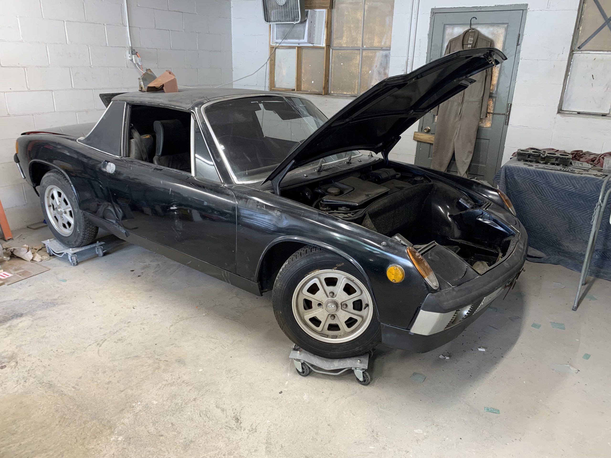 1972 Porsche 914 2.0 side view as purchased, black side view at body shop